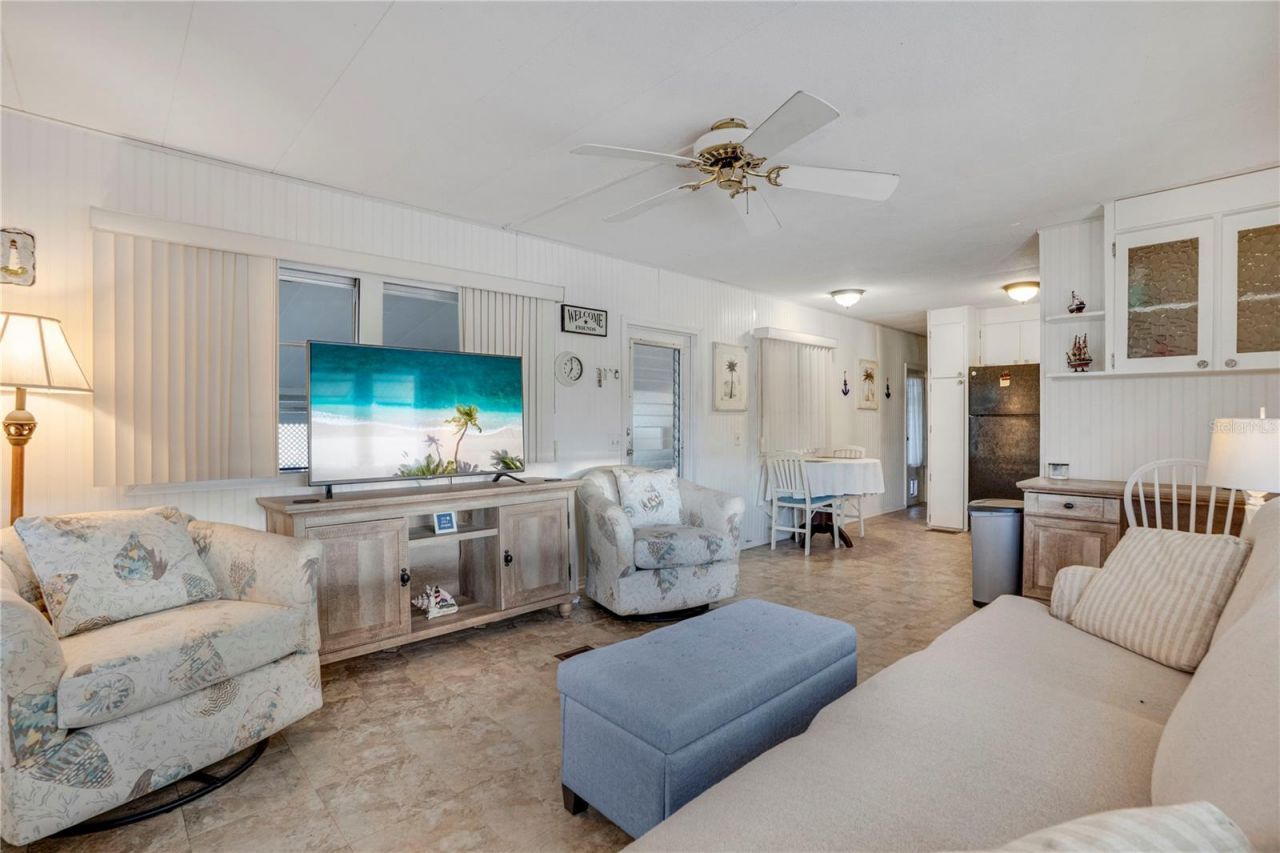 1110 49th Avenue Drive W, Bradenton, FL 34207 Photo