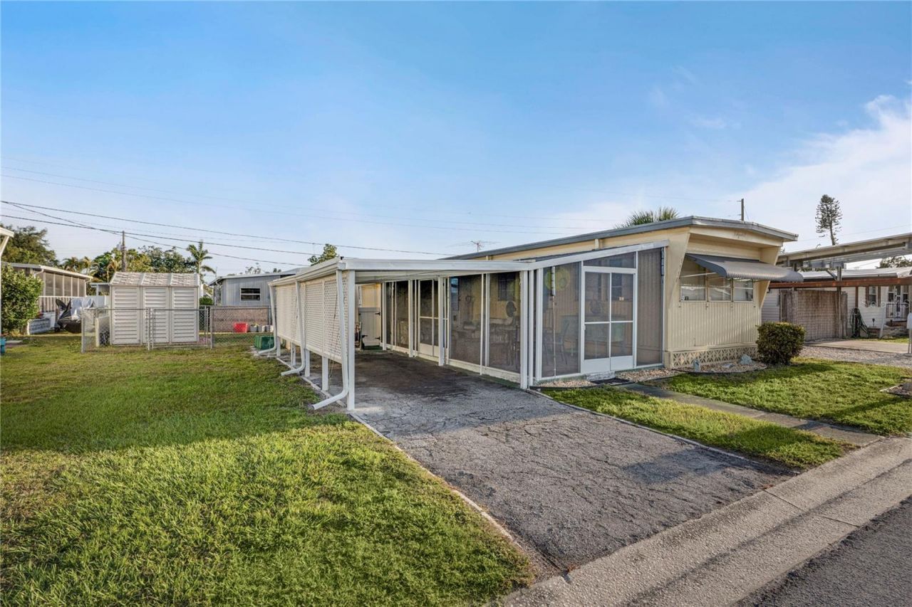 1110 49th Avenue Drive W, Bradenton, FL 34207 Photo