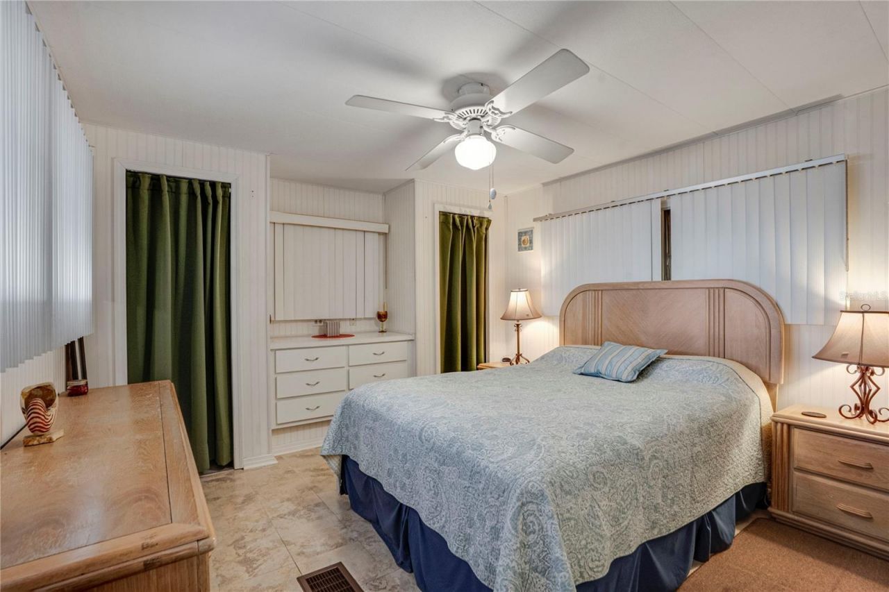 1110 49th Avenue Drive W, Bradenton, FL 34207 Photo