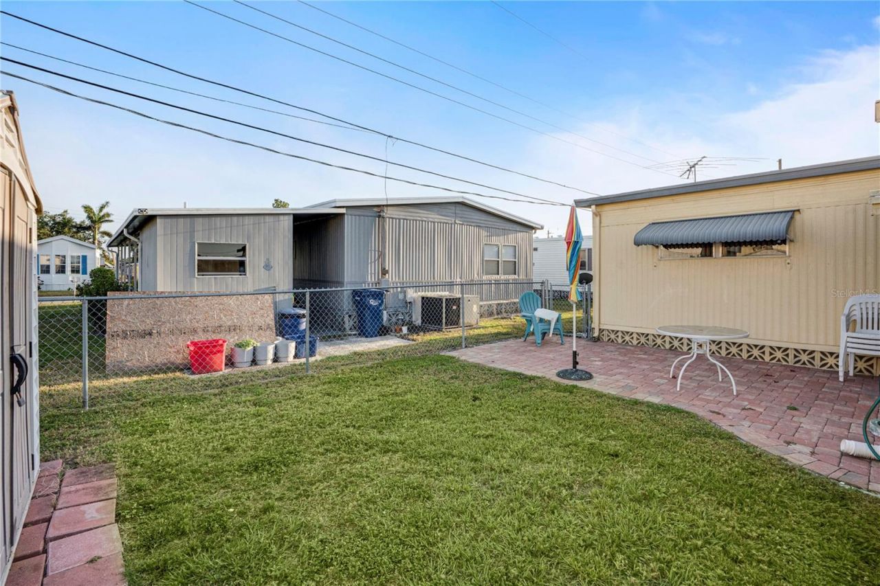 1110 49th Avenue Drive W, Bradenton, FL 34207 Photo