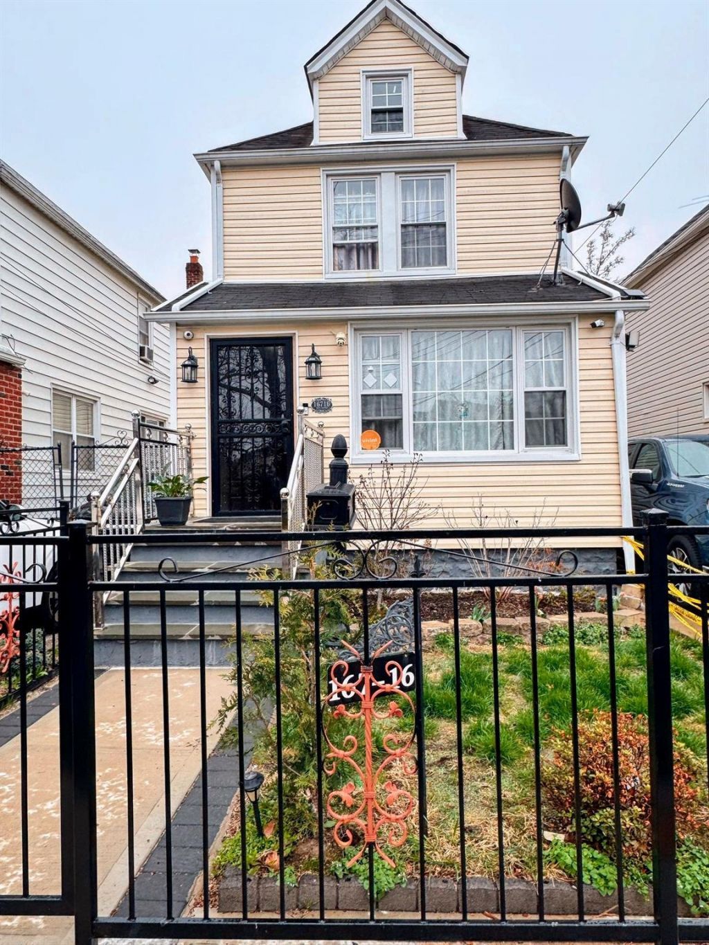 167-16 118th Ave Avenue, Jamaica, NY 11434 Main Photo