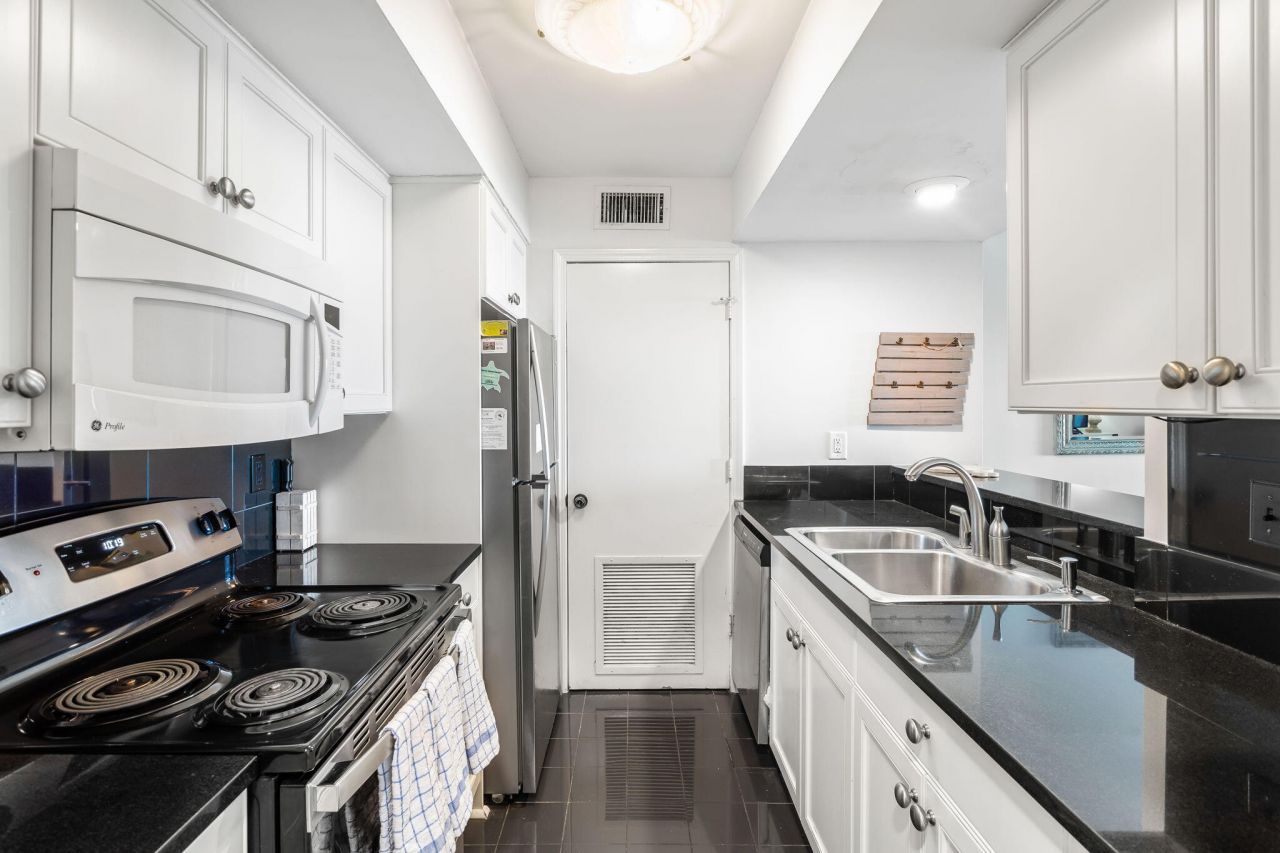 1342 Pelican Watch Villas Photo 17