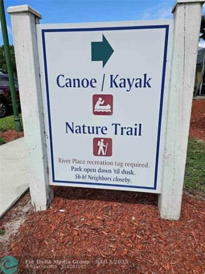 532 NE Canoe Park Cir, Port Saint Lucie, FL 34983 Photo