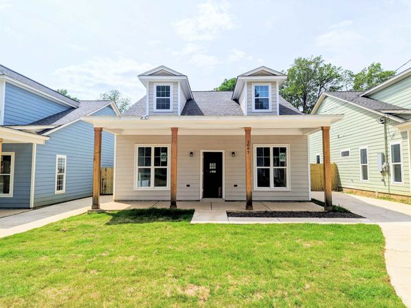 1067 SHAW PL, Memphis, TN 38126