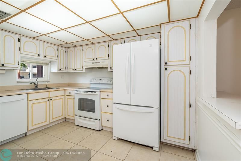 8960 S Hollybrook Boulevard, Unit 103, Pembroke Pines, FL 33025 Photo