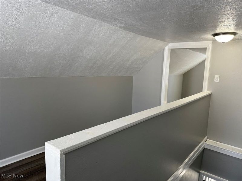 11804 Kensington Avenue, Cleveland, OH 44111 Photo 15