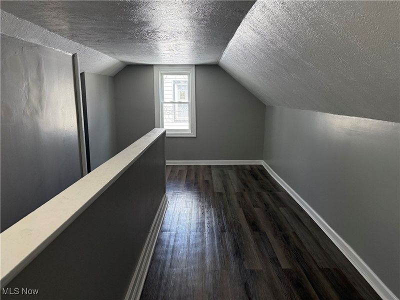 11804 Kensington Avenue, Cleveland, OH 44111 Photo 18