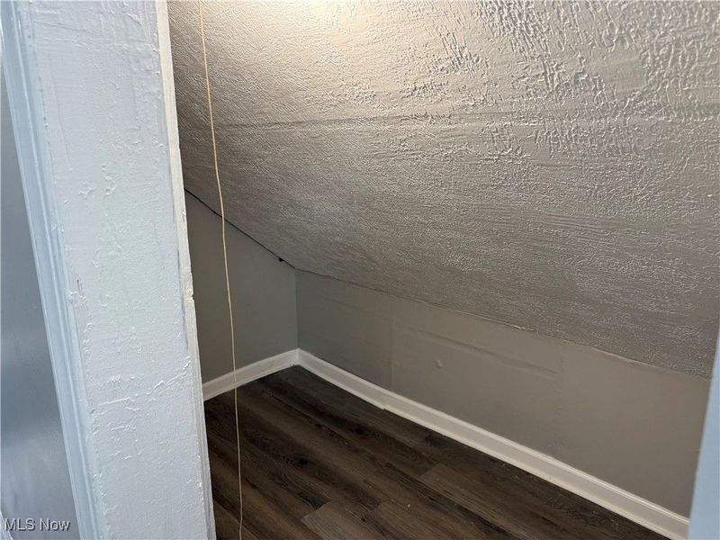 11804 Kensington Avenue, Cleveland, OH 44111 Photo 19