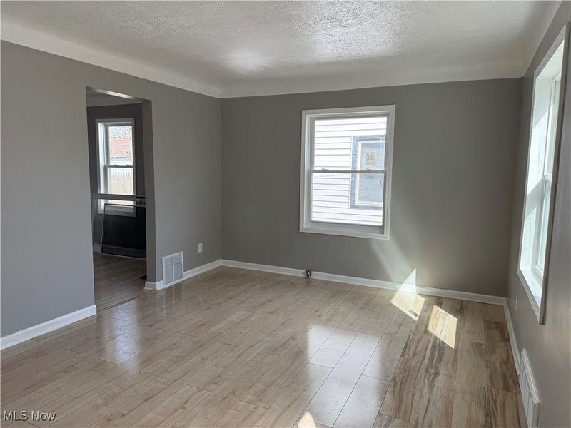 11804 Kensington Avenue, Cleveland, OH 44111 Photo 4