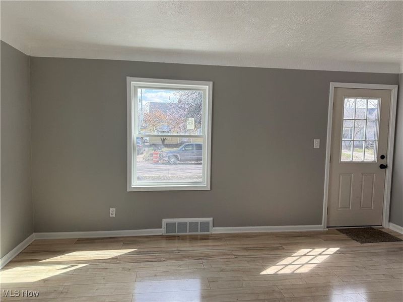 11804 Kensington Avenue, Cleveland, OH 44111 Photo 6