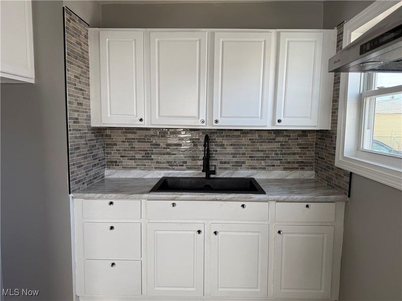 11804 Kensington Avenue, Cleveland, OH 44111 Photo 7