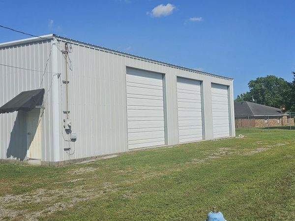 1011 Twenty Arpent Road, New Iberia, LA 70563