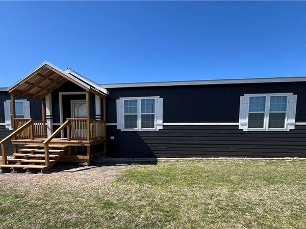 161 Meadowview Lane, Hubbard, TX 76648