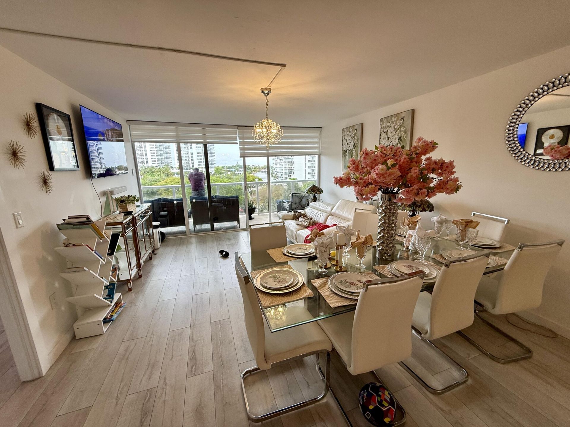 3731 N Country Club Drive, Unit 529, Aventura, FL 33180 Photo
