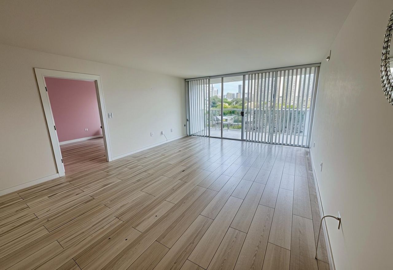 3731 N Country Club Drive, Unit 529, Aventura, FL 33180 Photo