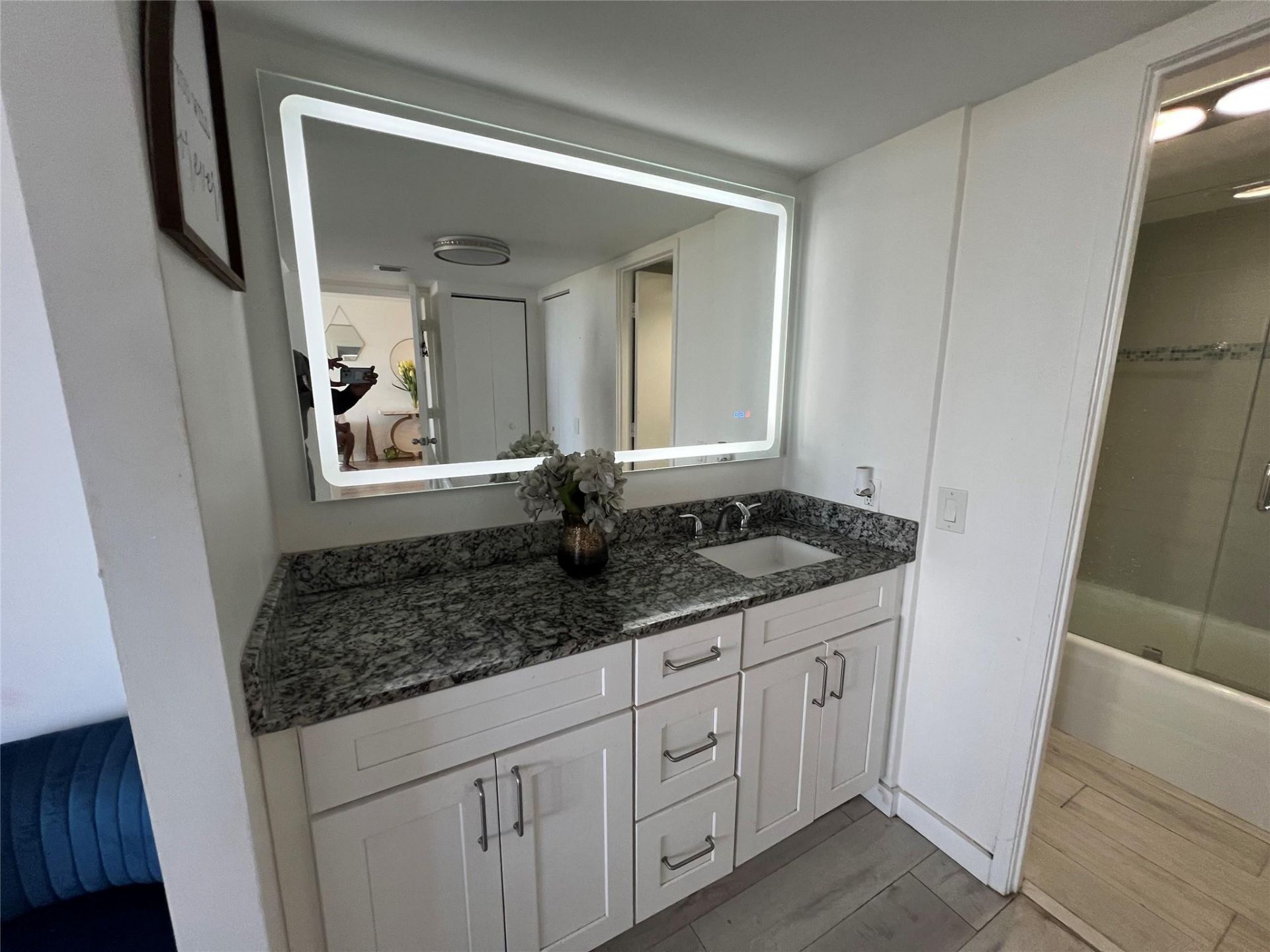 3731 N Country Club Drive, Unit 529, Aventura, FL 33180 Photo