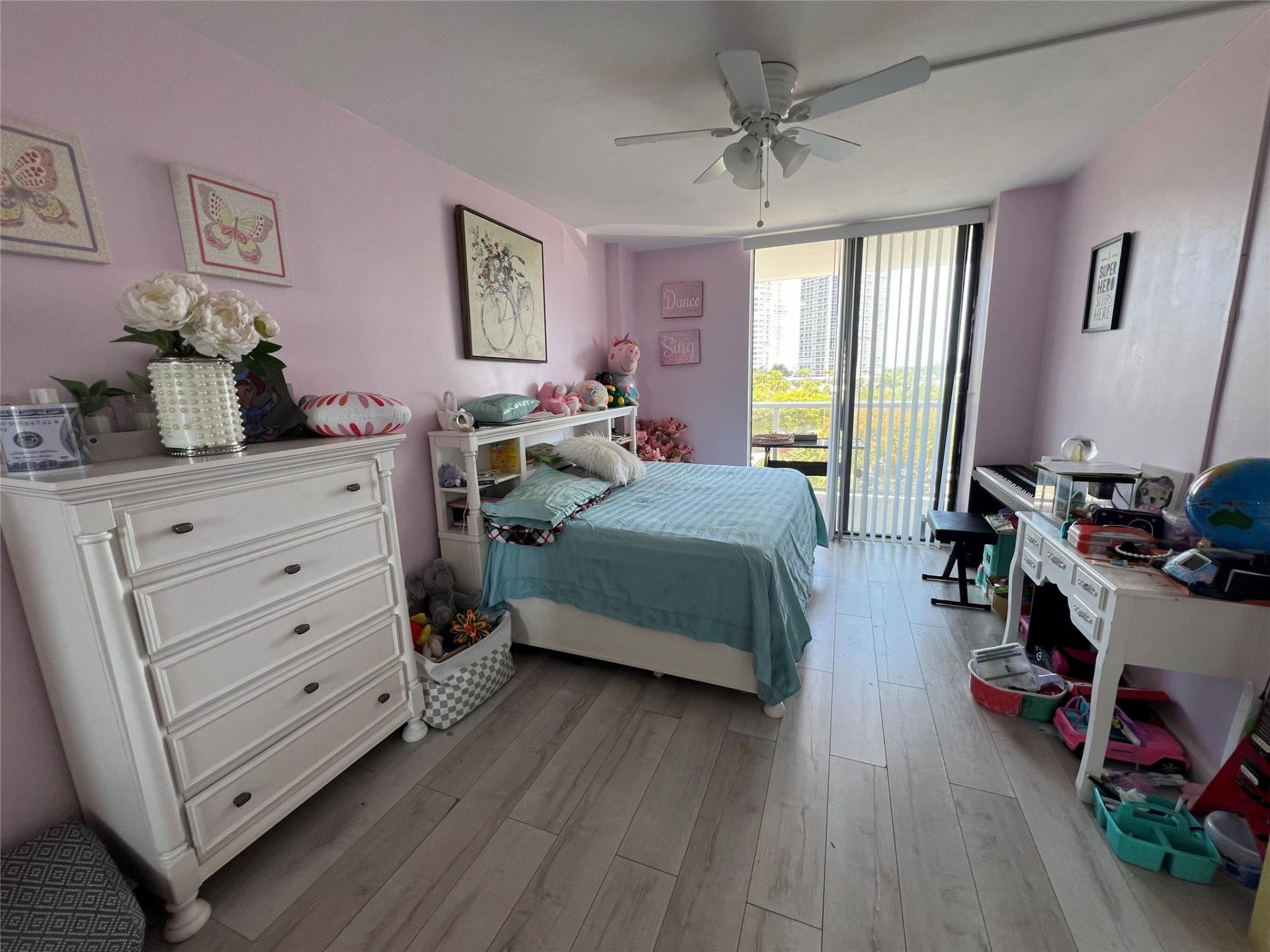3731 N Country Club Drive, Unit 529, Aventura, FL 33180 Photo