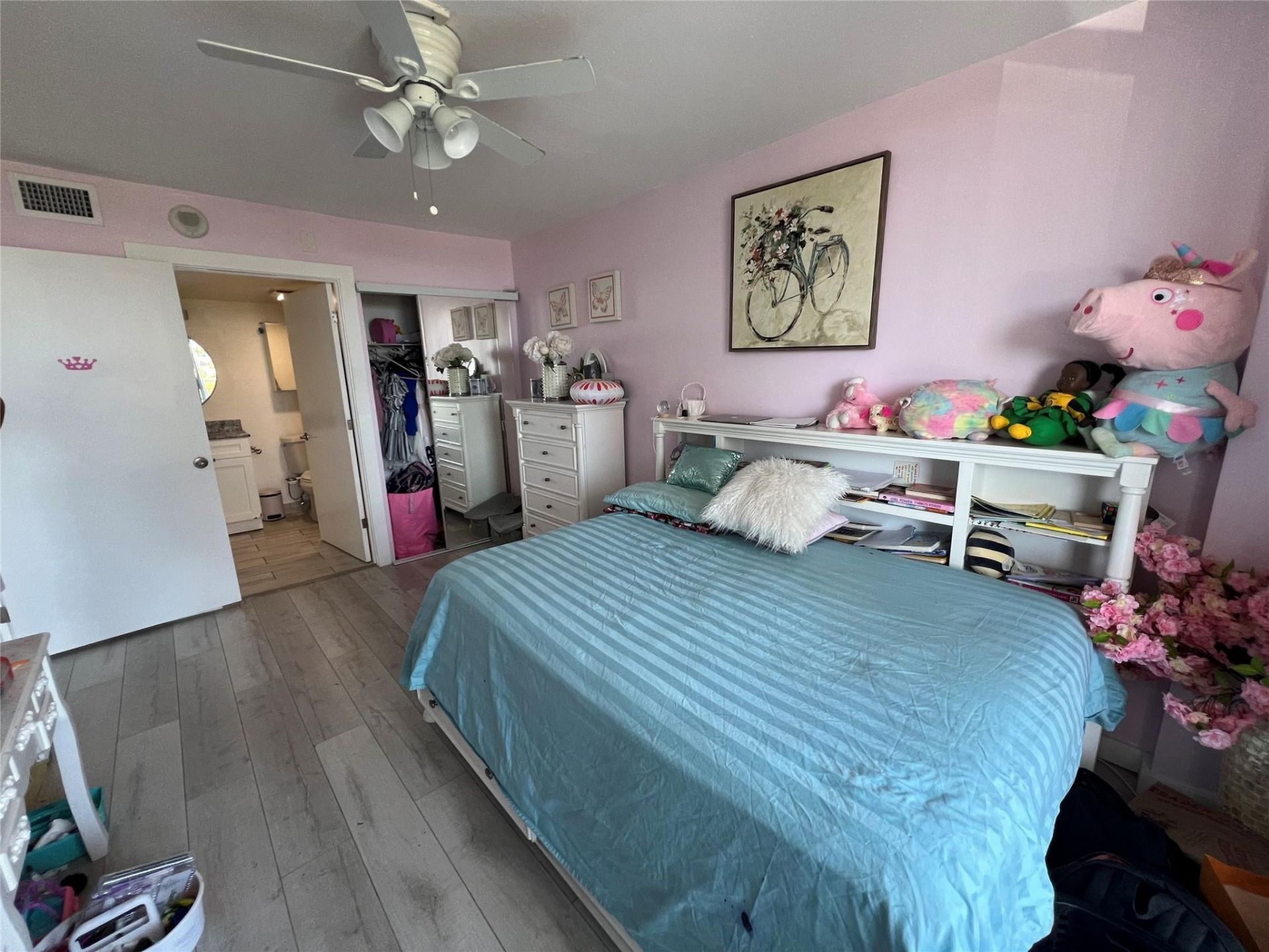 3731 N Country Club Drive, Unit 529, Aventura, FL 33180 Photo