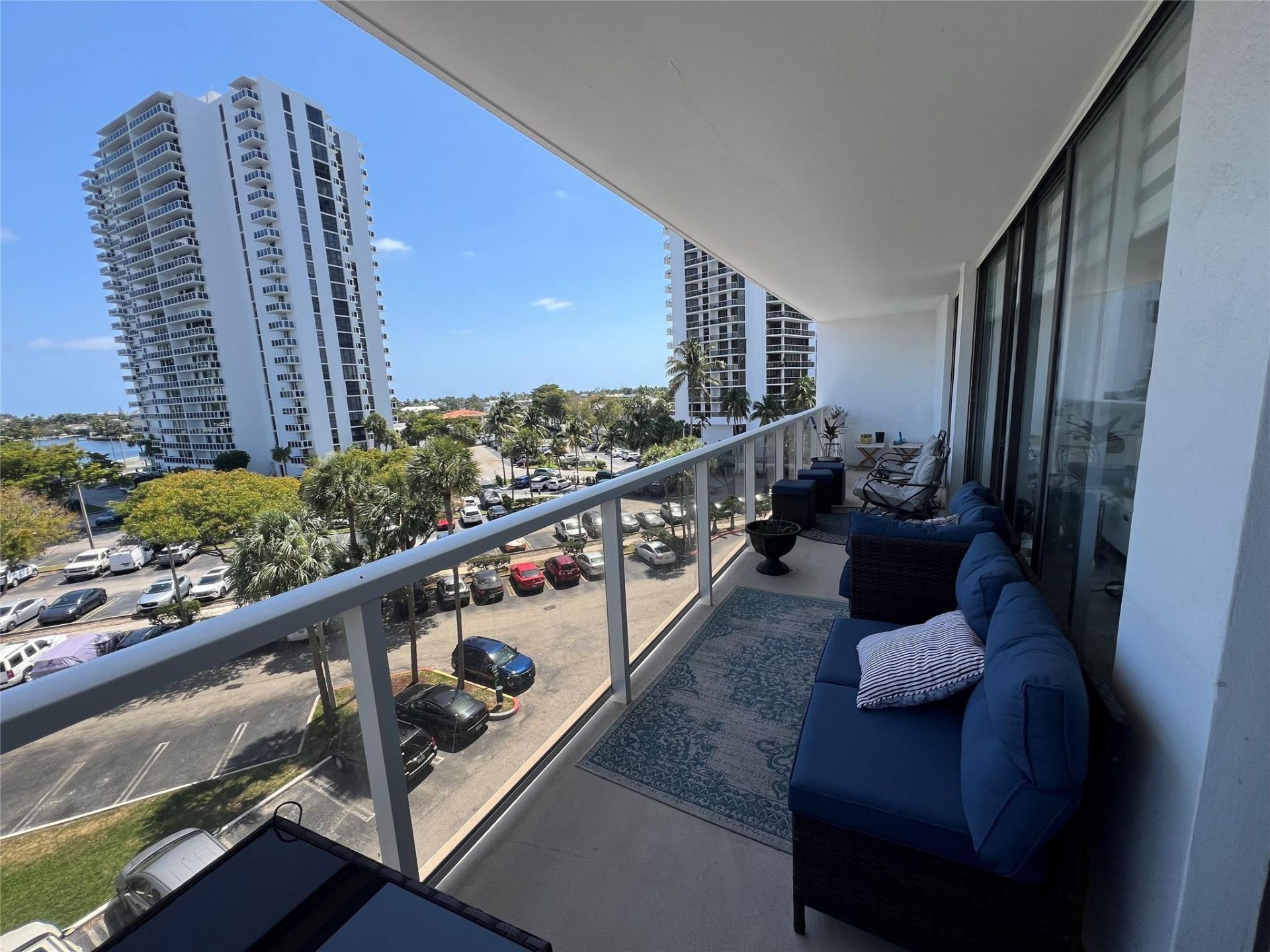 3731 N Country Club Drive, Unit 529, Aventura, FL 33180 Photo