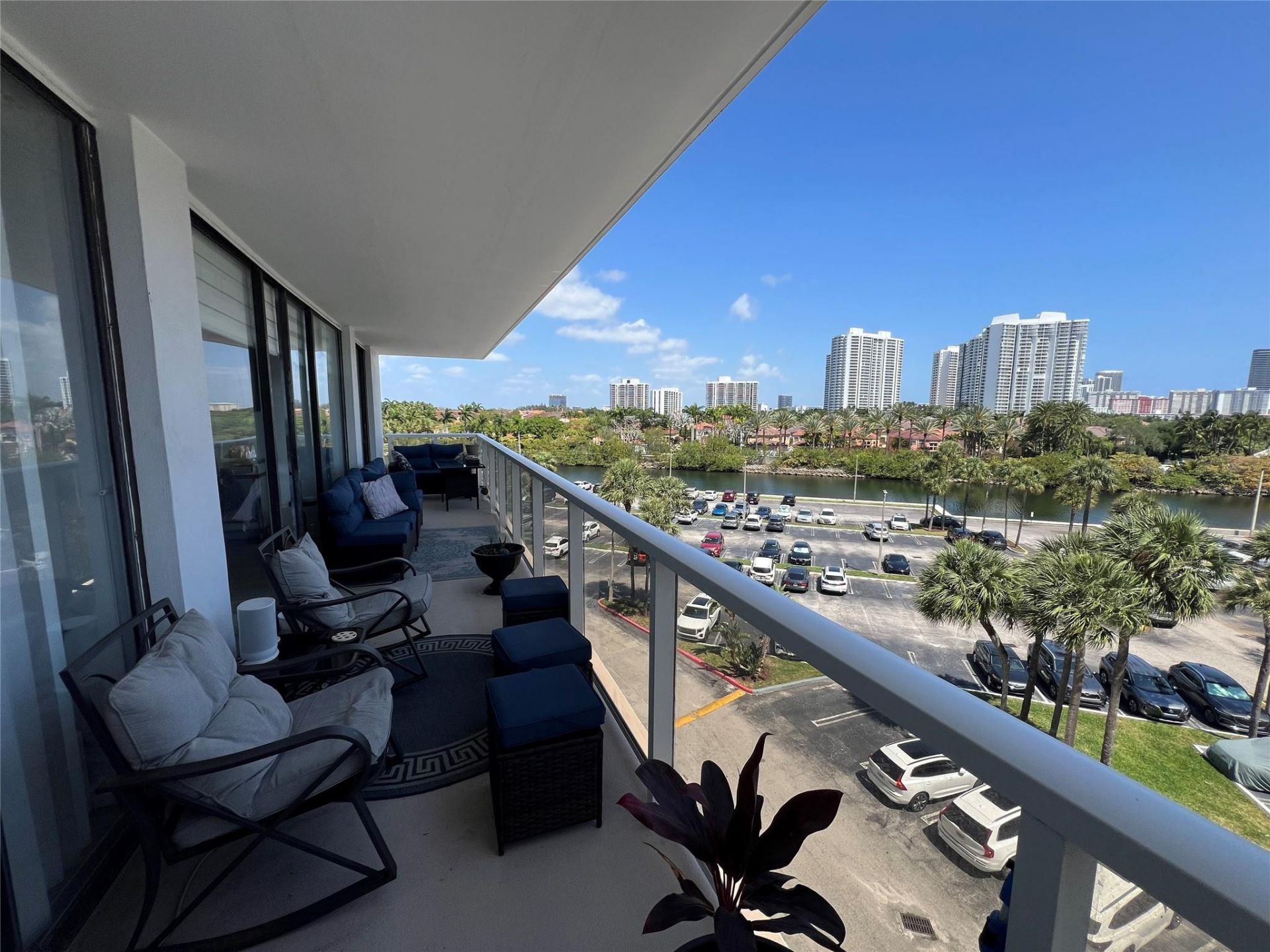 3731 N Country Club Drive, Unit 529, Aventura, FL 33180 Photo