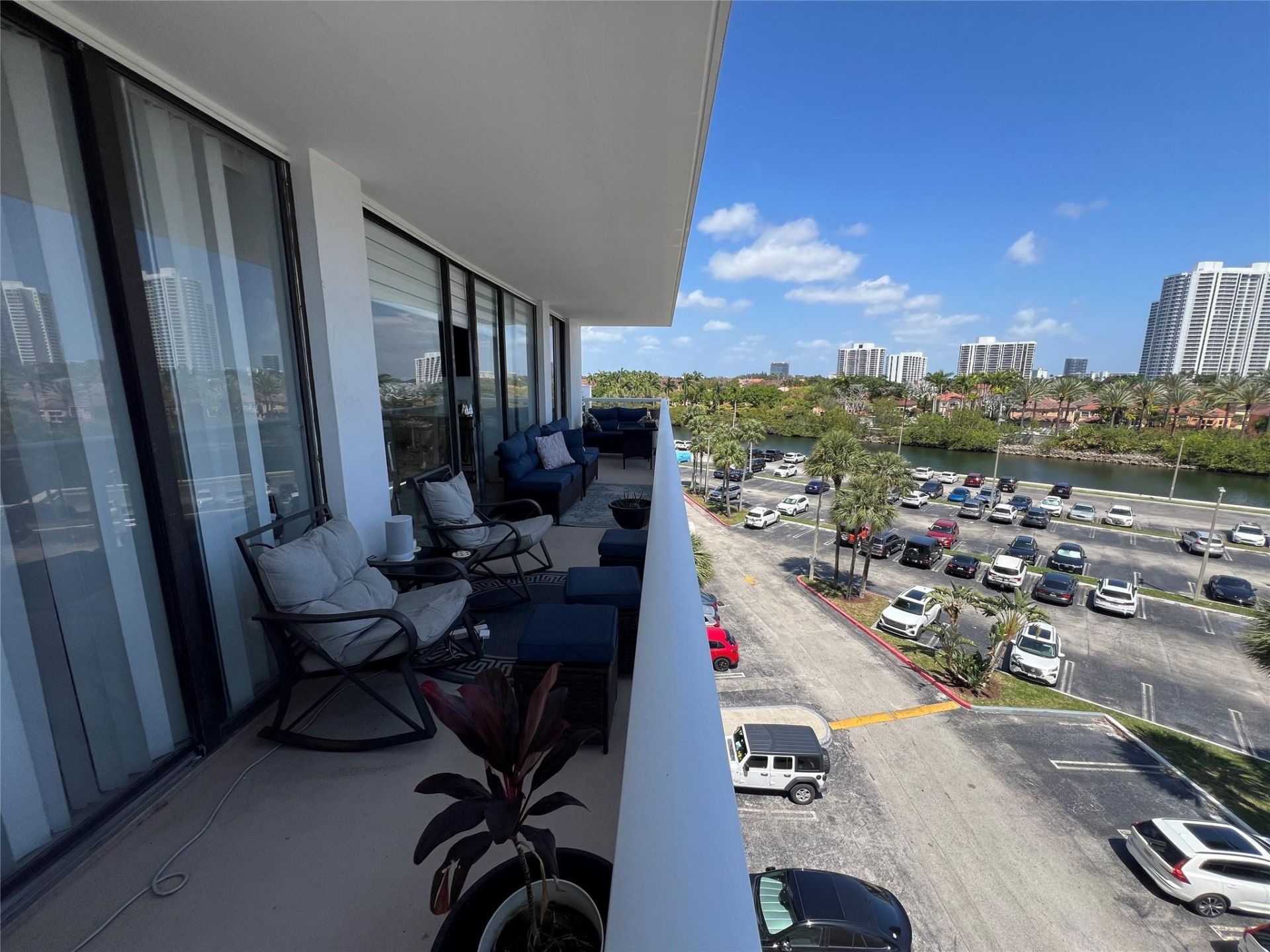 3731 N Country Club Drive, Unit 529, Aventura, FL 33180 Photo