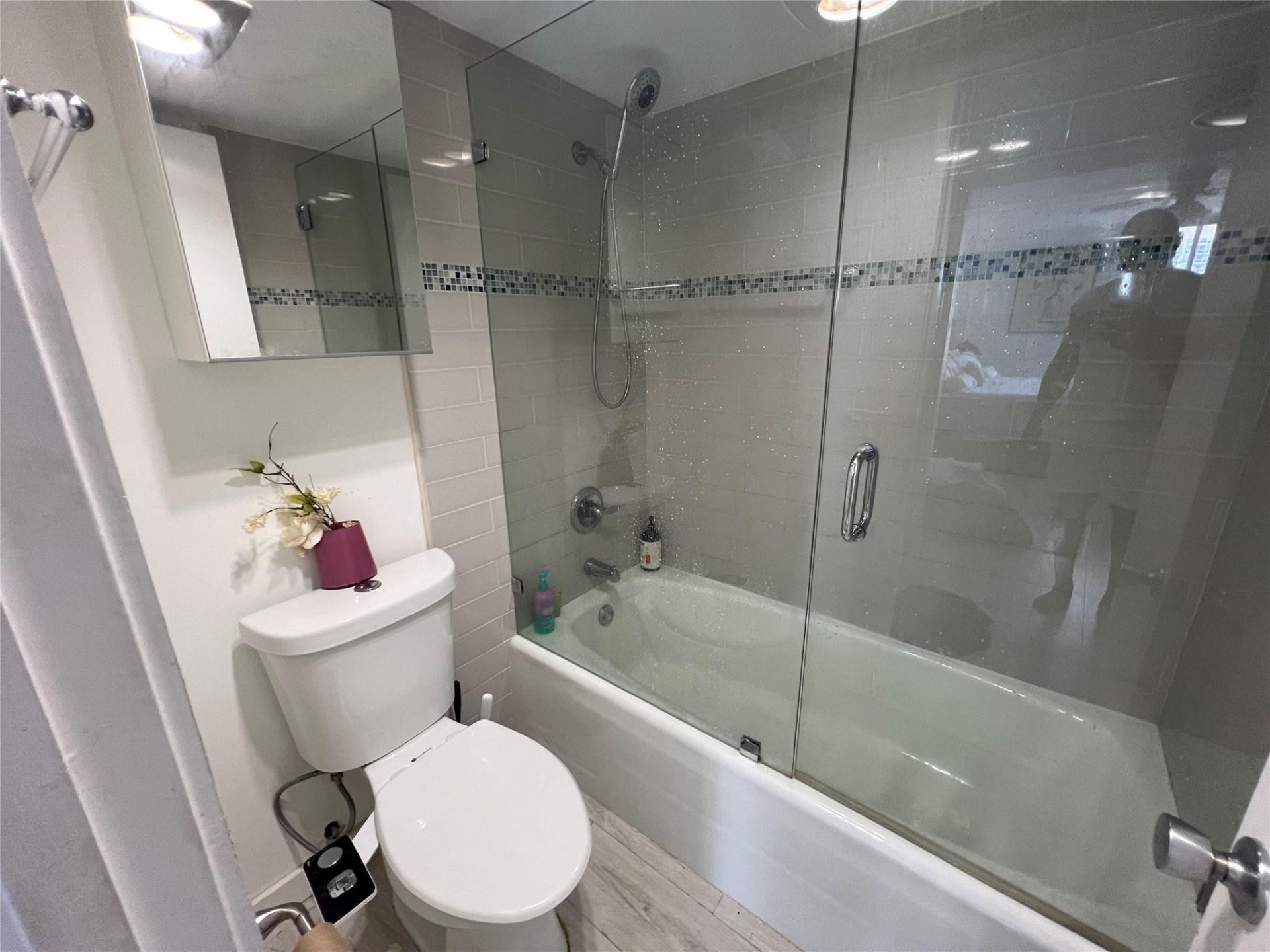 3731 N Country Club Drive, Unit 529, Aventura, FL 33180 Photo