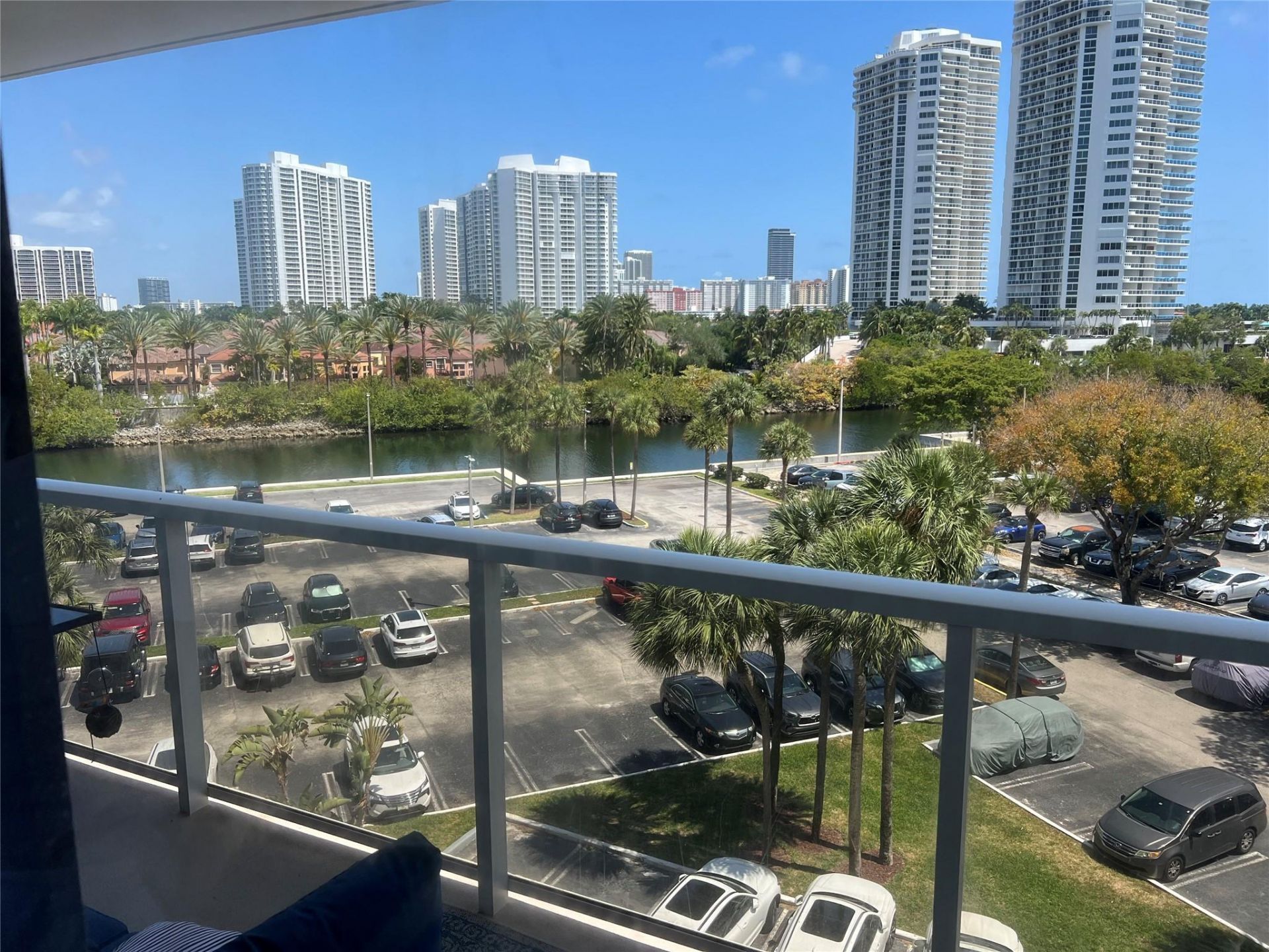 3731 N Country Club Dr, Unit 529, Aventura, FL 33180 Photo