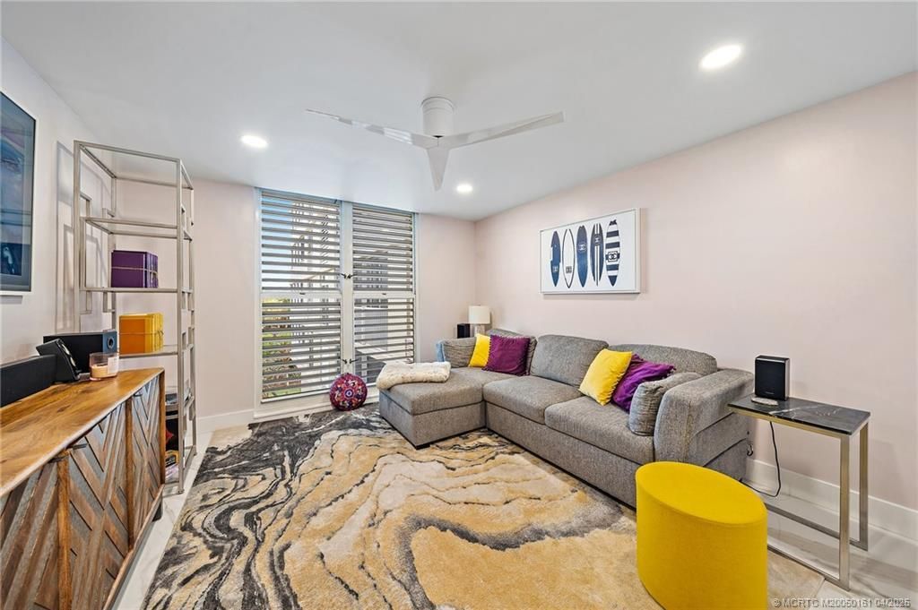 669 NE Plantation Road, Unit 201, Stuart, FL 34996 Photo