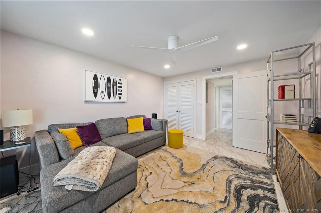 669 NE Plantation Road, Unit 201, Stuart, FL 34996 Photo