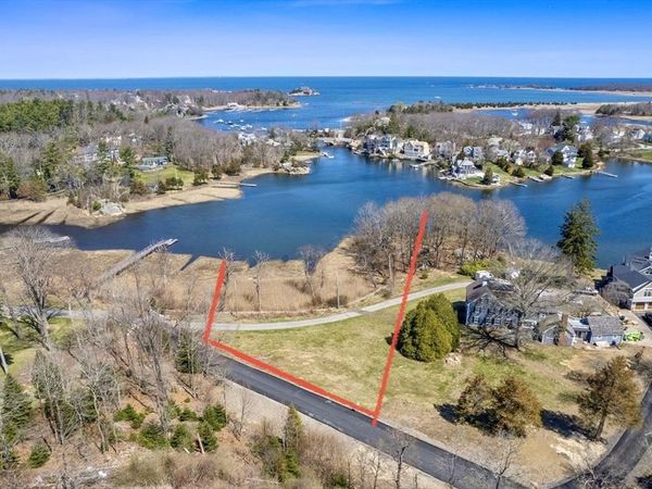 68 Black Horse Lane, Cohasset, MA 02025