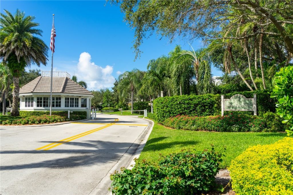 213 Spinnaker Drive, Vero Beach, FL 32963 Photo