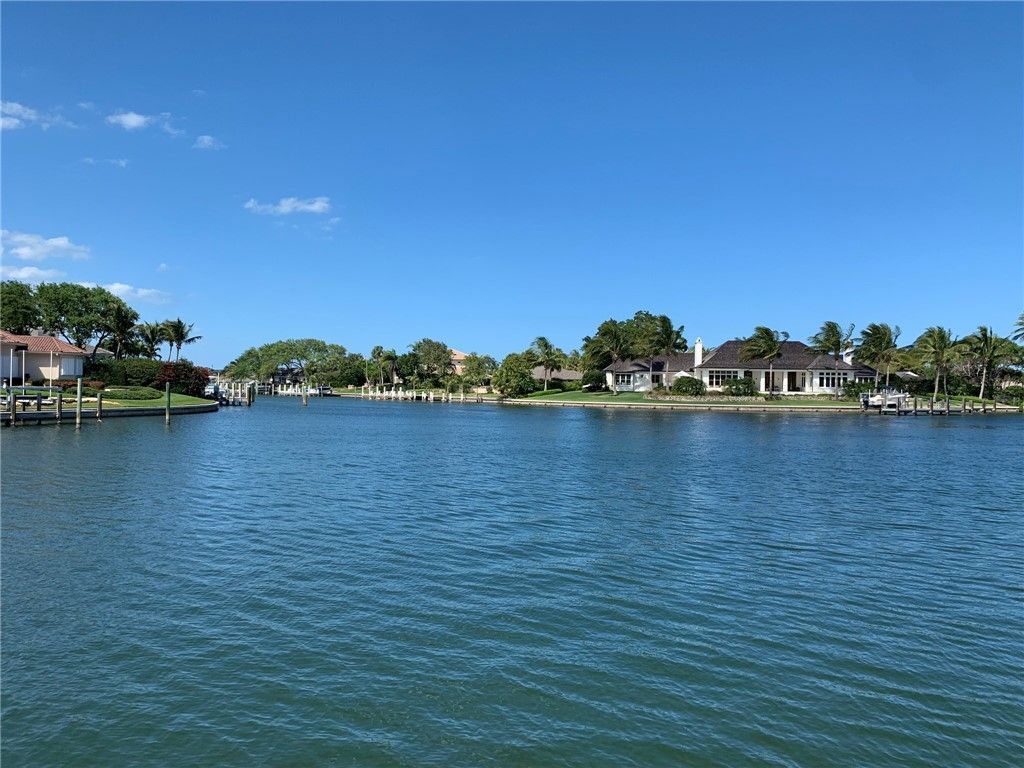 213 Spinnaker Drive, Vero Beach, FL 32963 Photo