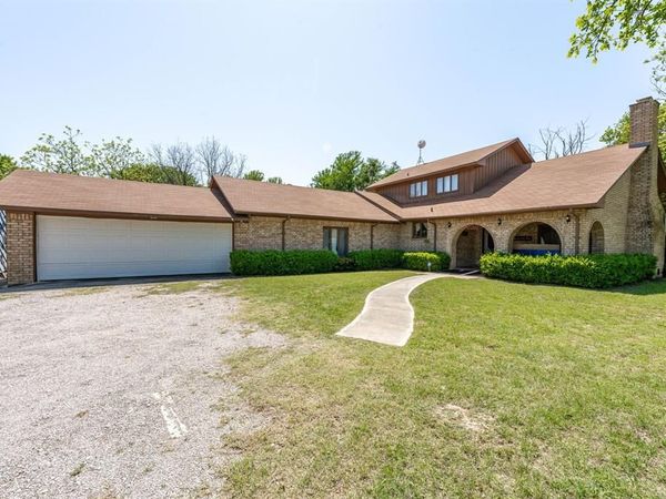 317 Peach Street, Dublin, TX 76446
