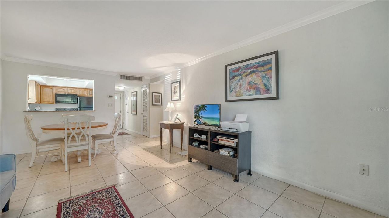 966 La Costa Circle, Unit 1, Sarasota, FL 34237 Photo