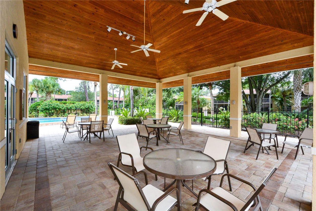 966 La Costa Circle, Unit 1, Sarasota, FL 34237 Photo