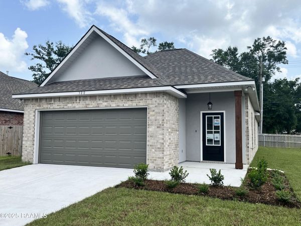 300 Ethereal Street, Youngsville, LA 70592