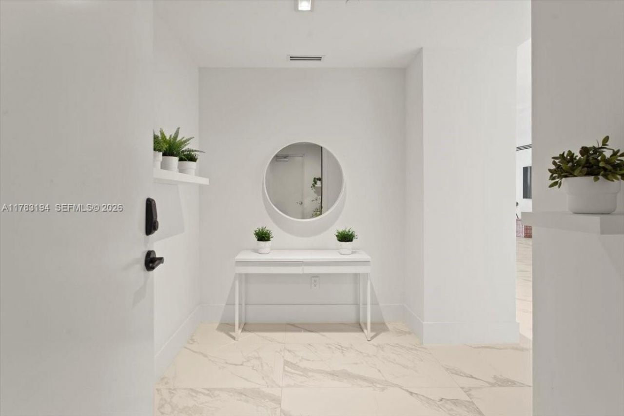 160 Isle Of Venice Dr., Unit 403, Fort Lauderdale, FL 33301 Photo