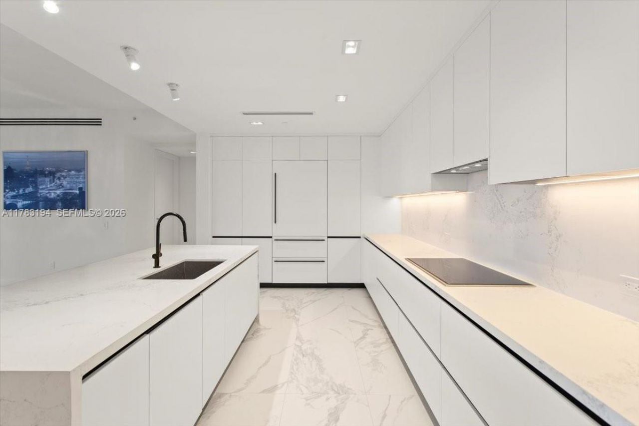 160 Isle Of Venice Dr., Unit 403, Fort Lauderdale, FL 33301 Photo