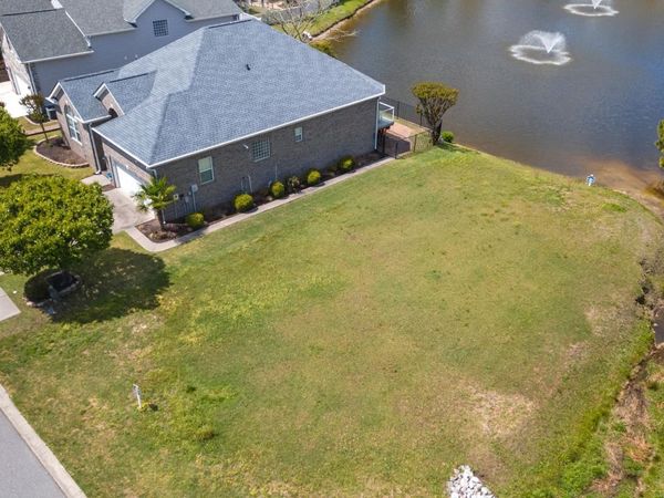 1709 Crosswinds Ave., North Myrtle Beach, SC 29582