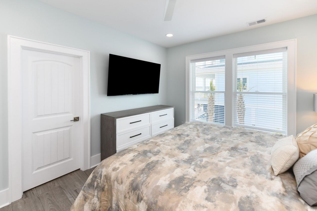 2349 S Waccamaw Dr. Photo 32