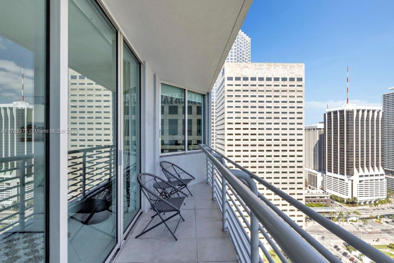 335 S Biscayne Bl, Unit 3408, Miami, FL 33131 Photo