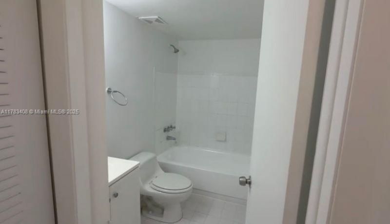 271 NW 177th St, Unit B-216, Miami Gardens, FL 33169 Photo