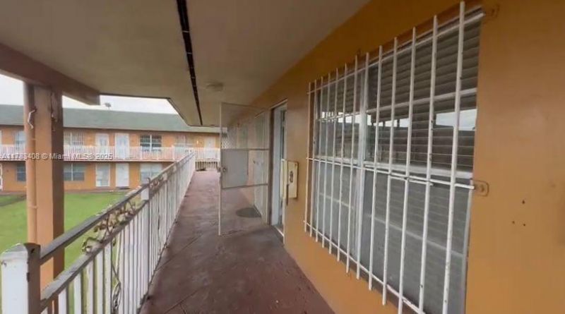 271 NW 177th St, Unit B-216, Miami Gardens, FL 33169 Photo