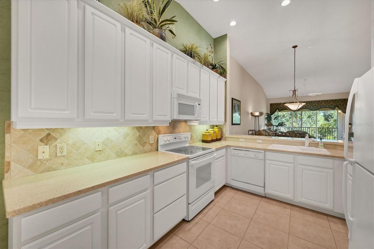 7115 Boca Grove Place, Unit 204, Lakewood Ranch, FL 34202 Photo