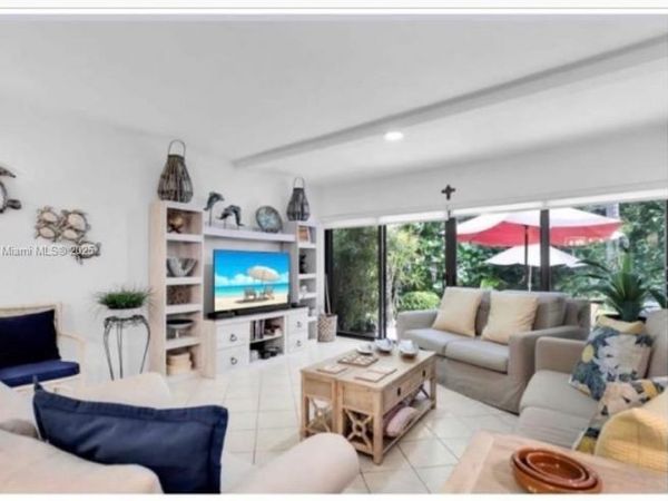 87200 Overseas Highway, Unit F1, Plantation Key, FL 33036