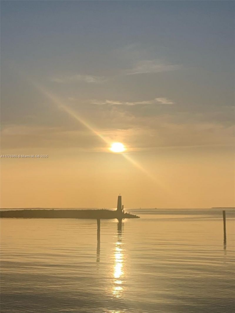 87200 Overseas Highway, Unit F1, Plantation Key, FL 33036 Photo