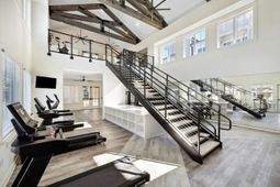 1109 Augusta Drive photo 4