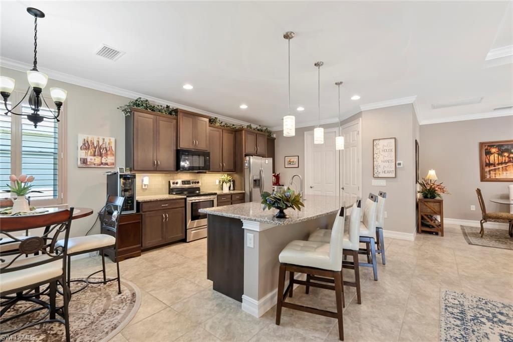 3117 Amadora Cir, Cape Coral, FL 33909 Photo