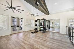 1109 Augusta Drive photo 4