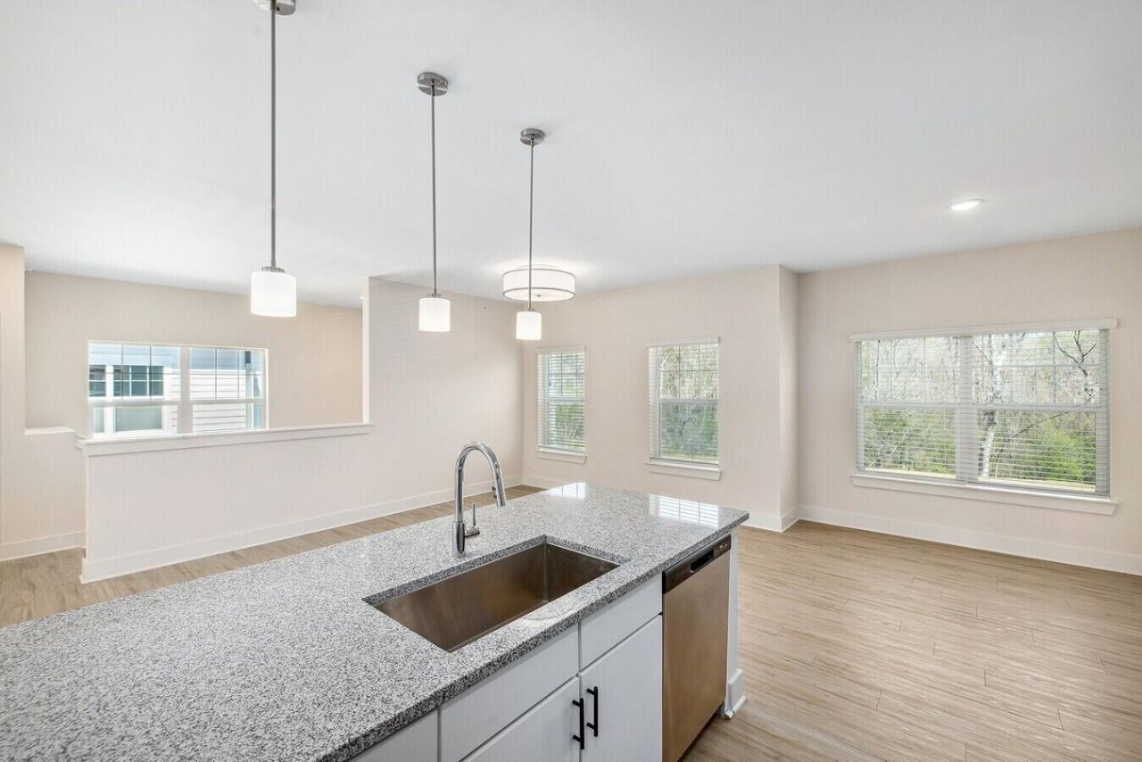 1109 Augusta Drive Photo 24